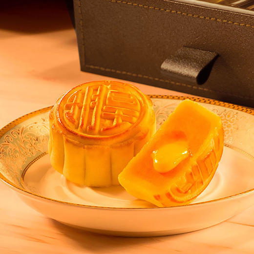 香港进口广港式皇玥 经典流心双辉月饼360g 商品图2