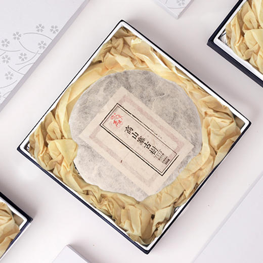 2018易武高山寨古树春饼（生普） 商品图0