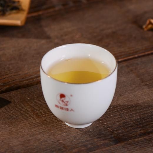 【买7送1】2022《纵横》古树春茶 357克/饼 生茶 商品图4