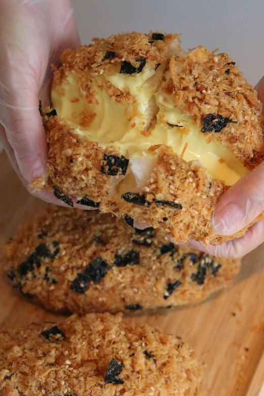 现烤面包-爆浆海苔肉松 商品图0