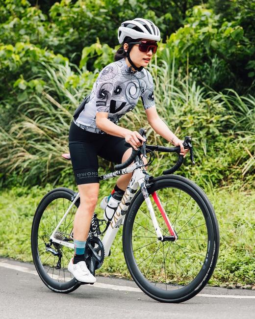 W无限(女)车衣-黑白Jersey 商品图2