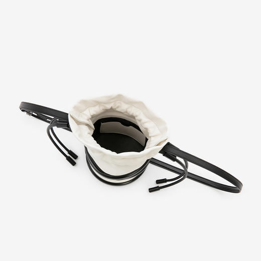 ALEXANDER MCQUEEN 亚历山大麦昆 女士小牛皮 Soft Curve 柔软曲线斜挎单肩包 混色 696811 1AXAF 9290 商品图2