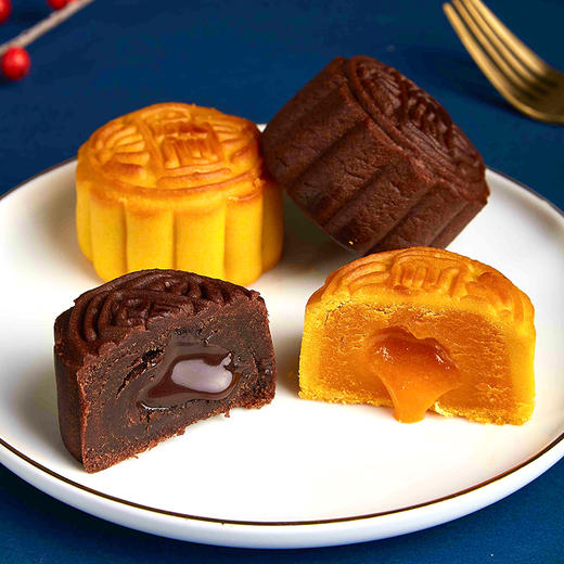 漫月黑金奶黄流心巧克力流心双拼月饼礼盒8枚装