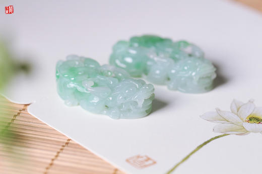 一对天然翡翠【貔貅】吊坠 配精美挂绳 商品图0