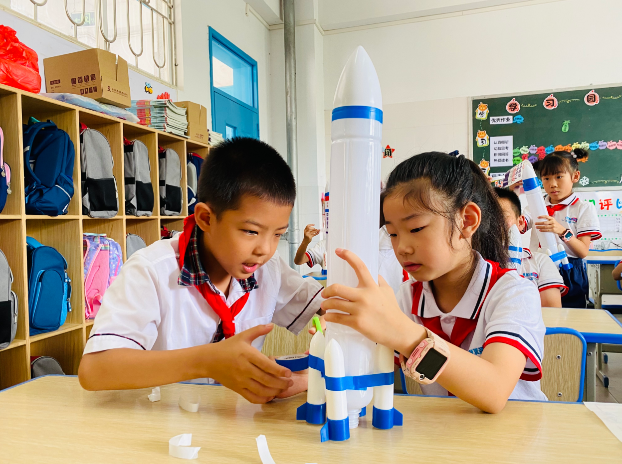 2022秋惠州市惠城区东湖学校二年级力翰科普活动【长征水火箭】 23.Q.N.S.05