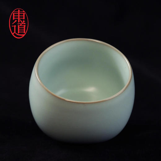 东道汝窑｜兔盈杯（天青）玉兔生肖主人杯 商品图1