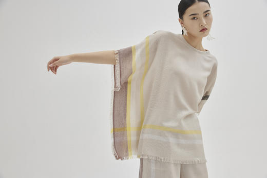 圆领撞色斗篷上衣  SJS94W073W 商品图2