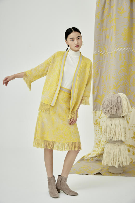 SJF93W256N V领手工流苏提花羊绒开衫 商品图0