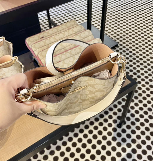 限时额外折扣💕巨好看！新款Coach Town Bucket 22小水桶‼️ 💰1480直邮包税 商品图1