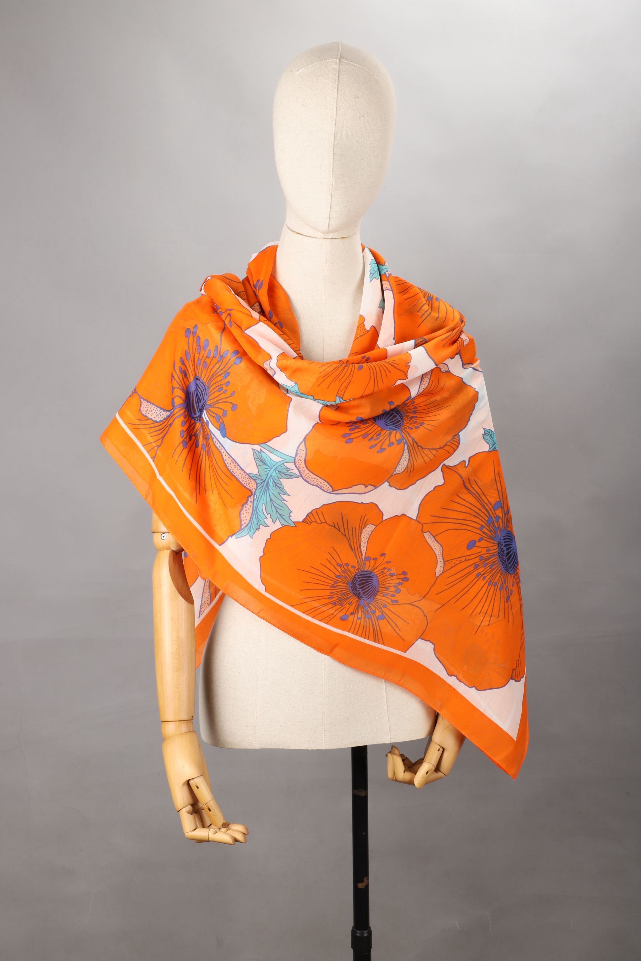 外贸工厂原单超大围巾‼💫 可做披肩使用❣ 夏日里遮阳❣ 空调房保暖❣ 有这一条就够了‼