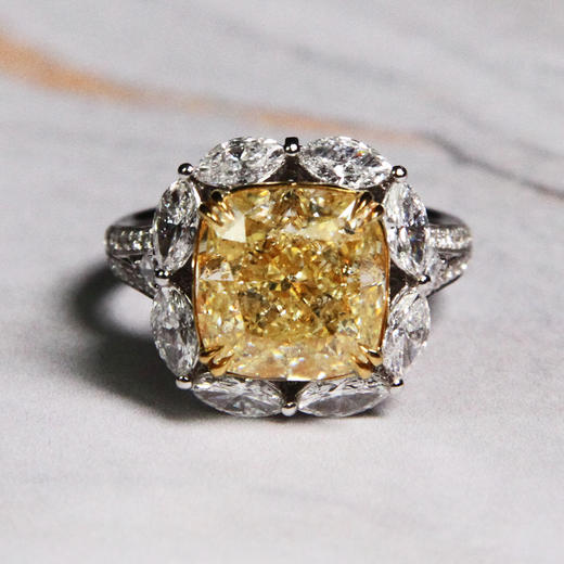 天然黄钻戒指6.23克拉 商品图0