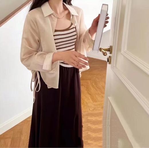 （清仓现货）【社群供T】7966条纹针织吊带背心+宽松长袖系带防晒寸衫两件套2 商品图1