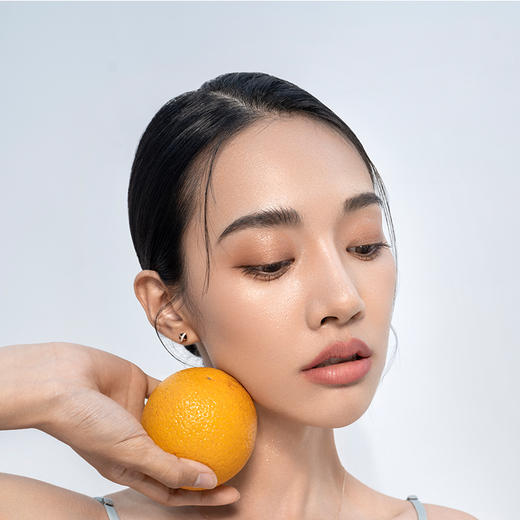 ［结·锁系列］18K玫瑰金钻石黑玉髓耳饰 商品图4