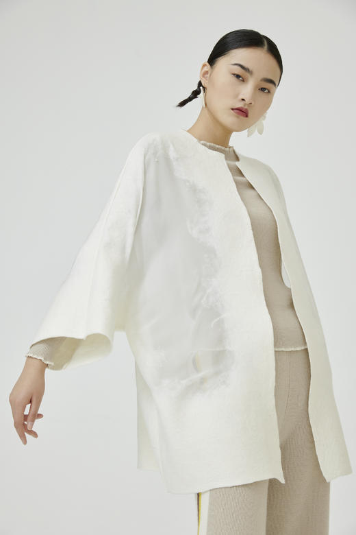 真丝羊绒相拼手工毛毡女大衣 SJS94W065W 商品图0