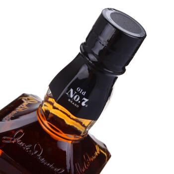 杰克丹尼（Jack Daniels）田纳西州调和型威士忌  洋酒 黑标 700ml 送礼【瑕疵喝品B级】 商品图1