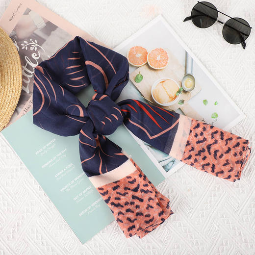 外贸工厂原单超大围巾‼💫 可做披肩使用❣ 夏日里遮阳❣ 空调房保暖❣ 有这一条就够了‼ 商品图4