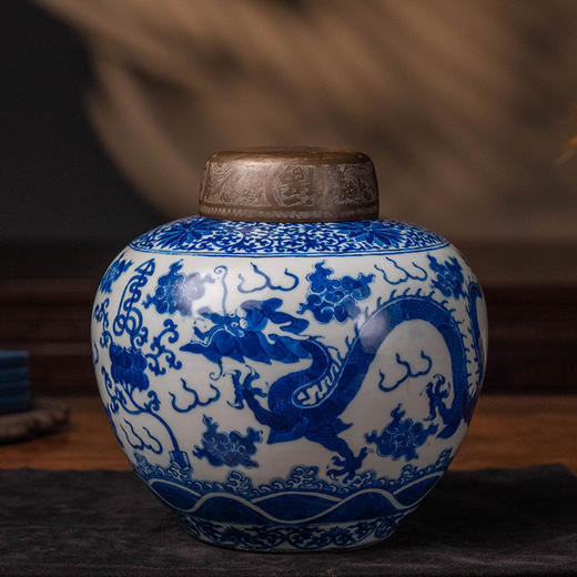 清 青花龙纹罐（配铜盖） 商品图0