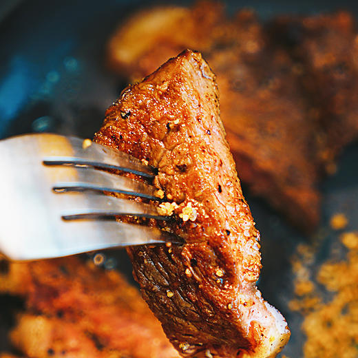 大一统整切菲力130g(2片/袋)*5+整切西冷500g*1+嗨味食刻香煎鸡小排80g*5+酱10刀叉1 商品图4