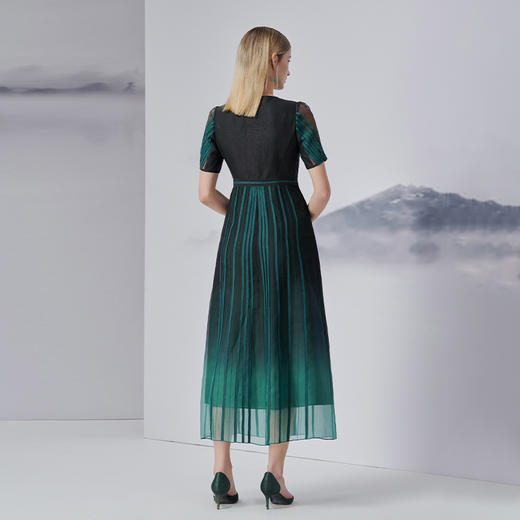 TANGY Collection/天意精品2022年秋季新品莨绸吊染礼服裙 商品图2