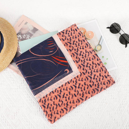 外贸工厂原单超大围巾‼💫 可做披肩使用❣ 夏日里遮阳❣ 空调房保暖❣ 有这一条就够了‼ 商品图3