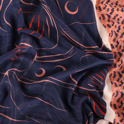 外贸工厂原单超大围巾‼💫 可做披肩使用❣ 夏日里遮阳❣ 空调房保暖❣ 有这一条就够了‼ 商品图8