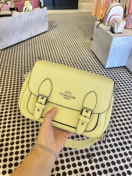 💰1380直邮到手✈️七月新款。颜值在线。coach 新款邮差包 Lucy 露西系列 商品图7