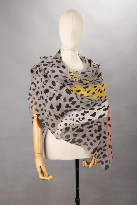 外贸工厂原单超大围巾‼💫 可做披肩使用❣ 夏日里遮阳❣ 空调房保暖❣ 有这一条就够了‼ 商品图2