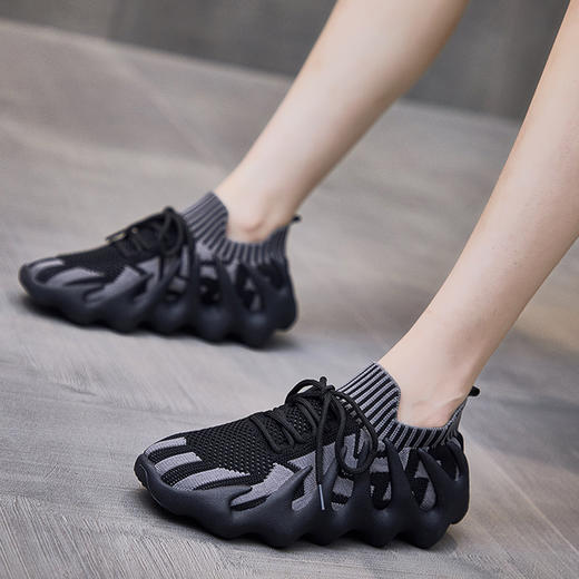 八爪鱼情侣夏季新款飞织鞋运动休闲鞋 透气网面椰子跑步潮鞋 商品图1