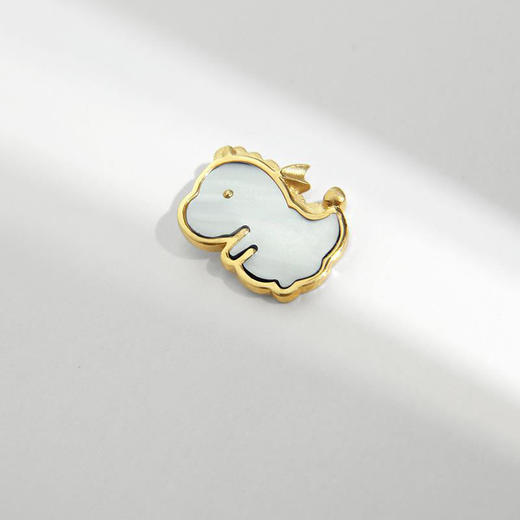 识忆金色吊坠，贝母镶嵌恐龙吊坠项链，闪o链小飞龙黄色2022年新款 七夕情人节礼物 商品图1