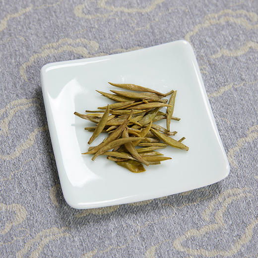 自家系列丨2022年 朋悦 明前白毫银针 200g盒 商品图7