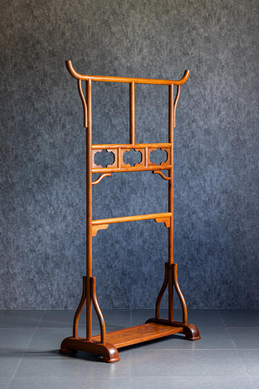 红桥红  家具严选  缅甸花梨（大果紫檀）【106 明式简约 空灵衣帽架 】 商品图6