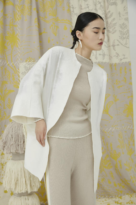 真丝羊绒相拼手工毛毡女大衣 SJS94W065W 商品图2