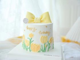 女士款 田园风光 翻糖蝴蝶结 手绘郁金香 黄色系 复古蛋糕