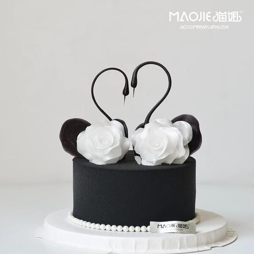 天鹅慕斯【小香风黑天鹅】（提前2天预定，当天下午送货ss（生巧夹心） 商品图0