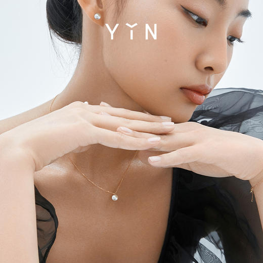 「莹」系列暖金珍珠锁骨项链 商品图4
