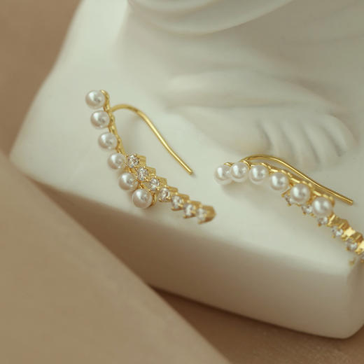 Oflye潮流饰品 珍珠耳排新款韩国气质网红耳钉小众设计感简约耳饰 商品图1