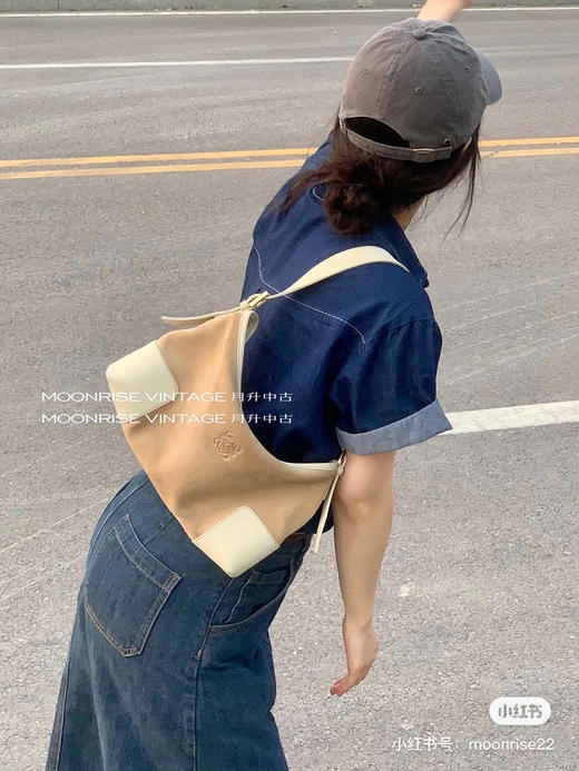 罗威麂皮单肩包 简单高级 商品图3