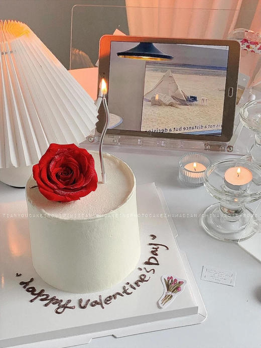 4寸玫瑰小蛋糕（可加母亲节插排） 商品图0