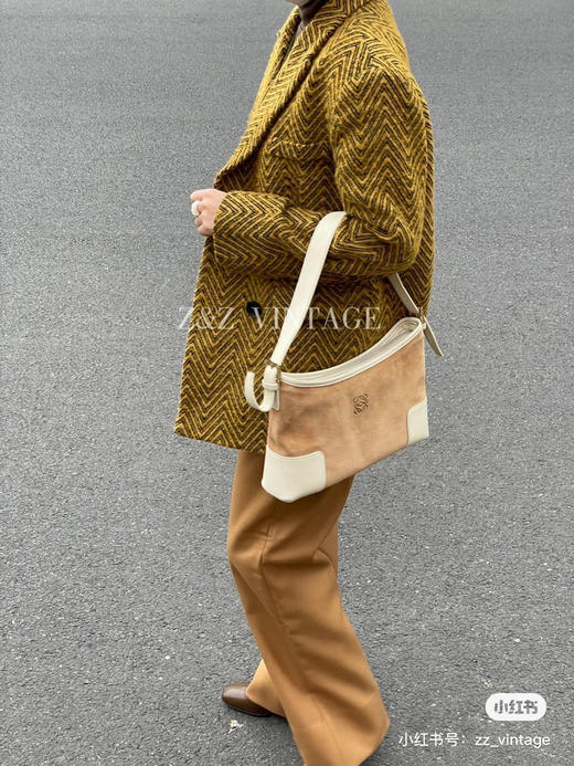 罗威麂皮单肩包 简单高级 商品图1