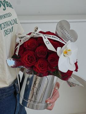 钟情于你 · 花桶