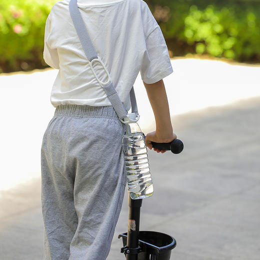 FaSoLa宽保温杯矿泉水饮料瓶水壶康迪克水杯水瓶背带挂绳 商品图4