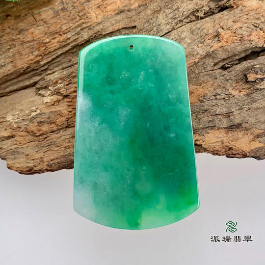 派瑞翡翠 翡翠挂件 糯种 绿色 商品图1