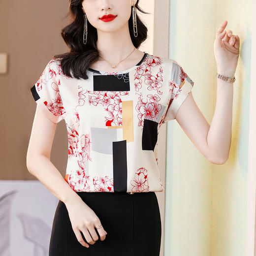 KQL765G757  2022夏装薄款高弹上装中老年女短袖圆领时尚上衣中年妈妈T桖 商品图1