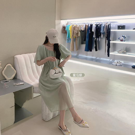 金蘑菇菇【比利时美术馆】法式温柔风纯色天丝藏肉连衣裙渡假裙 商品图2