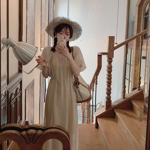 金蘑菇菇【比利时美术馆】法式温柔风纯色天丝藏肉连衣裙渡假裙 商品图3