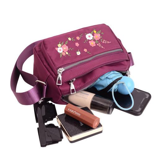 韩版刺绣中老年休闲大容量绣花民族风单肩斜跨包 商品图3