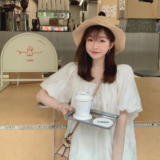 金蘑菇菇【比利时美术馆】法式温柔风纯色天丝藏肉连衣裙渡假裙 商品图0