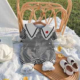 25Q曼哈依依sweet条纹爬服