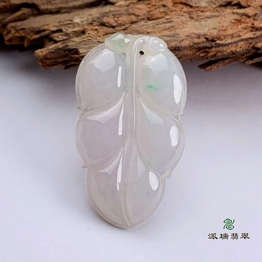 派瑞翡翠 翡翠挂件 糯种 飘花 商品图0