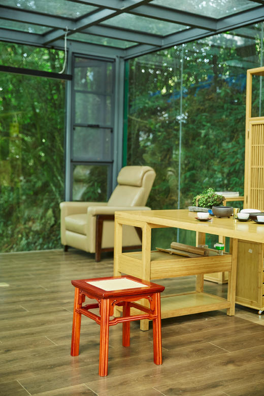 红桥红  家具严选  缅甸花梨（大果紫檀）【瓜棱腿 方凳 藤面】 商品图1